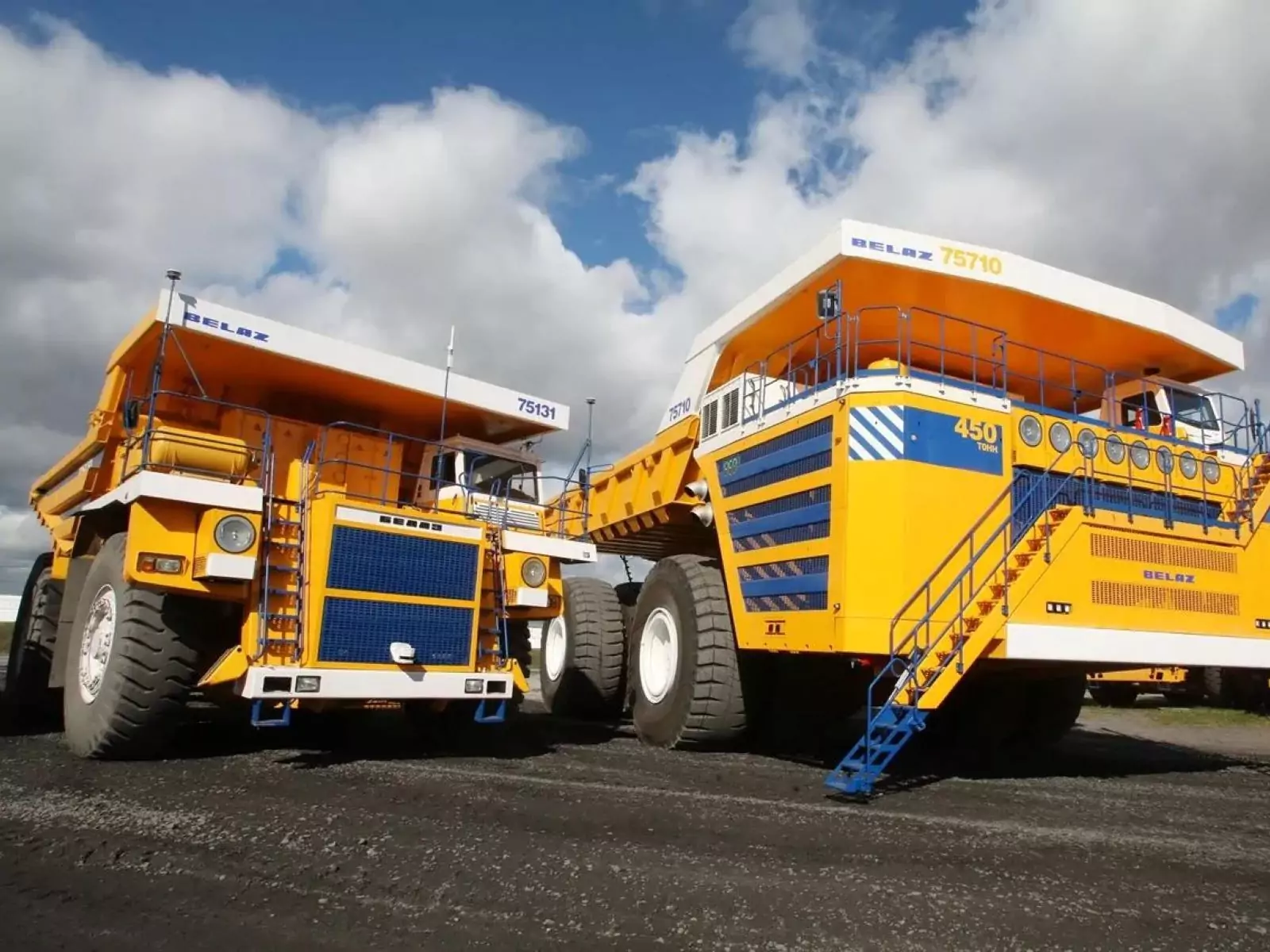 BelAz 75710