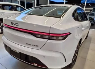 E Agora Corolla? BYD King Já é o Segundo Sedan Médio Mais Vendido do Brasil Novo BYD King / Foto: BYD