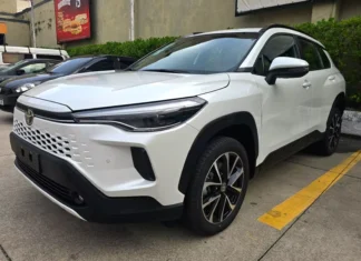 Corolla Cross despenca mais de 50% e Hilux brilha em vendas