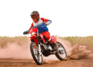 Moderna e arrojada: Honda lança a CRF 300F 2026