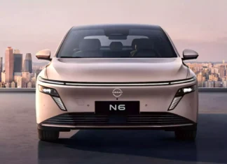 Novo sedã da Nissan tem dirigibilidade de um EV, mas funciona com gasolina