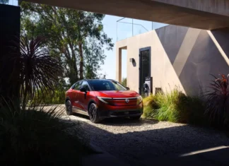 Antes do lançamento, Nissan Leaf enfrenta cortes de produção