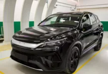 BYD Finalmente entrega primeira unidade do Song Pro híbrido plug-in flex