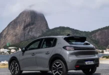 Hatch do Ano: Novo Peugeot 208 GT Hybrid recebe prêmio