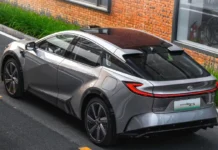 Vem ao Brasil? Toyota revela interior de novo SUV