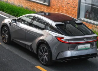 Vem ao Brasil? Toyota revela interior de novo SUV